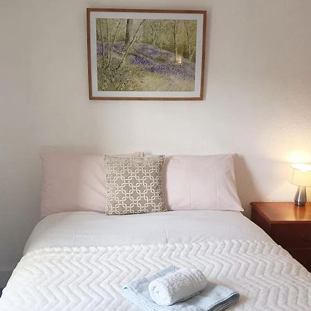 Cntrl Reading Modernized 3 Bedroom House Buitenkant foto